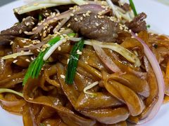 干炒牛河-大头力茶餐厅(花都融创茂店)