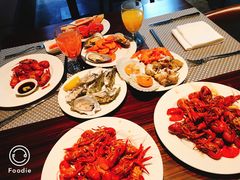 -BLU 全日制餐厅(上海安曼纳卓悦酒店)