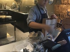 -瑞幸咖啡(新世界中心店)