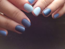 -一笔绣狂草美甲坊