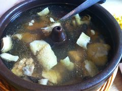 气锅打鸣鸡-旅马餐厅(茅家埠店)