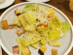 凯撒色拉-Entrecôte 法国牛扒馆(保利·时光里店)
