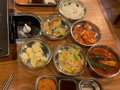 -香猪坊韩国烤肉专属门店(魏公村店)