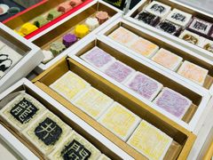 -阮大兴糕团(杭州西湖银泰百货店)