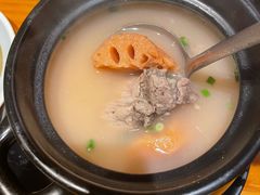 -莲餐厅·湖北菜·潜江小龙虾店(愚园路店)