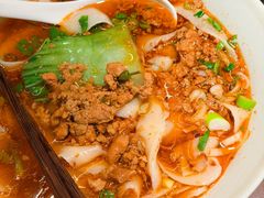 -顺溜·手工刀削面·黑金店(铜锣湾店)