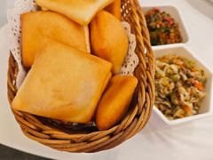 -巴特餐饮6加1音乐餐吧·新疆菜