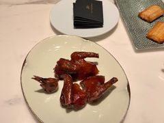 脆皮妙龄鸽-新荣记(新源南路店)