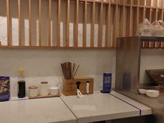 -李与白包子铺(桐梓林店)