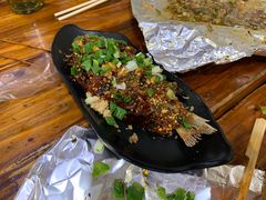 特色烤鲫鱼-老黄记手撕烤兔(玉林街店)