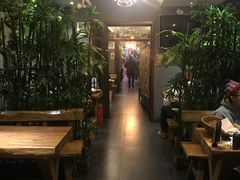 大堂-万记麻辣烫国展总店