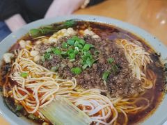 -丁丁猫重庆小面(徐州路店)