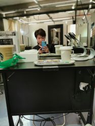 -Hair Co.一间沙龙