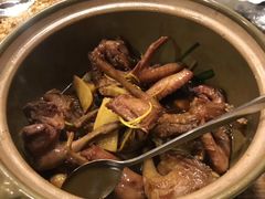 花雕乳鸽-乾坤饭店