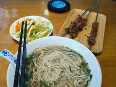 -伊京轩兰州牛肉面(闹市口店)