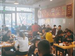 大堂-范贤光鸡公煲(平乐园总店)