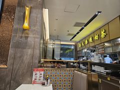 -香港新发烧腊茶餐厅(水围店)