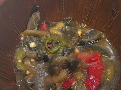 -巴厘龙虾·榜首油焖大虾(音乐学院·沿江酒馆店)