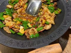 -聚鑫朋酸菜肥肠(文艺路口店)