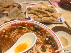 -魔都三兄弟酸辣粉·蘸卤炸串(虹桥万科店)