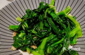 Country-style Stir-fried Bok Choy