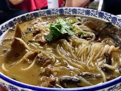 小鸡炖蘑菇-哈尔滨饺子王·东北菜(鱼鳞浃路店)