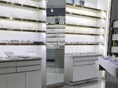 -视野联行眼镜蔡司·依视路官方授权店(顺城店)