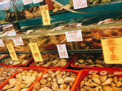 水产区-鲜入围煮花胶鸡海鲜火锅