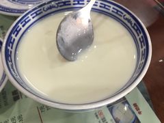 -赵记传承特色牛奶甜品(泉城广场店)