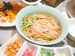 老北京炸酱面-味+新京宴·烤鸭·北京菜(创意谷店)