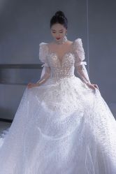 -艾朵婚纱