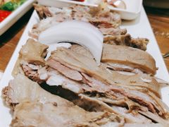 手抓羊肉-贯贯吉·清真餐厅(浙江中路店)