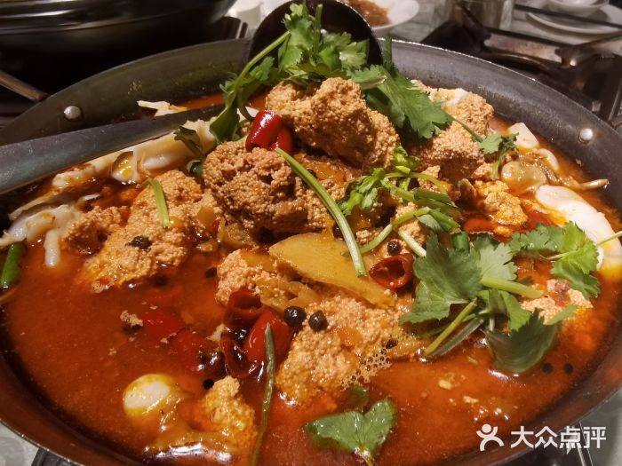 荆楚兴源(含光路店)鱼籽鱼泡锅图片
