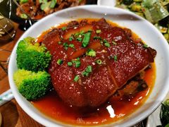 炖肘子-老滇山寨•云南特色菜•地方菜•民族风情歌舞表演(金碧店)