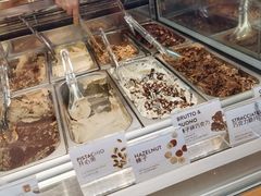 -VENCHI 闻绮(上海佛罗伦萨小镇店)