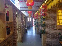 -闯关东东北农家菜(崂山石老人店)