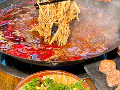 -黄潇洒老火锅(九眼桥宏济巷店)