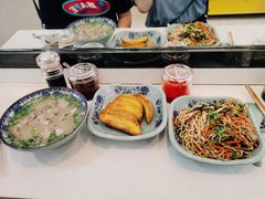 -老新隆牛肉锅贴(新街口店)