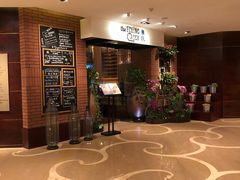 -香格里拉鱼跃地中海西餐厅·牛排披萨
