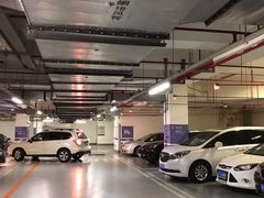 -虹桥天地-停车场