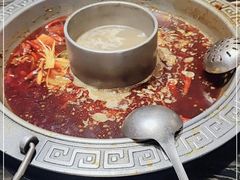 -杨肥肠火锅大排档(火车站花园店)