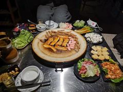 -冰冰龙虾·江湖菜·花园江景餐厅