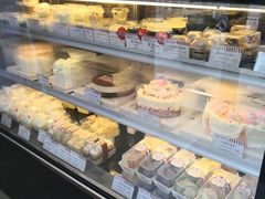 -红宝石·鲜奶小方·海派西点房(南丹店)