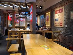 -呷佬·长沙手工米粉(金沙江路店)