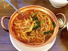 铜锅米线-88号小吃店·经典云南菜·地道纳西美食