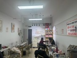 -尤米一站式美甲美睫