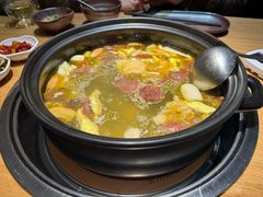 -一朵菌·野生菌探索家火锅(南亚店)