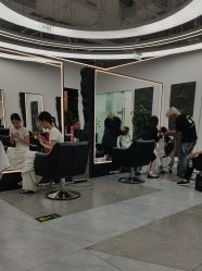 -ON STAR SALON