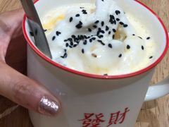 冰淇淋打蛋-堂屋糖水店(愚园店)