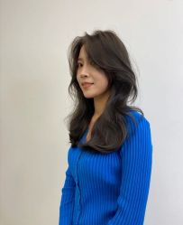 -变画·发型STUDIO